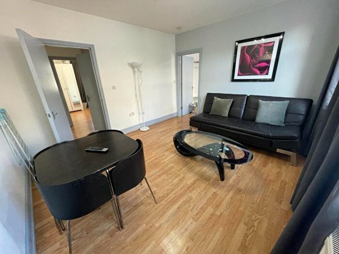 2 Bedroom Flat To Rent In Redchurch Street, London, E2