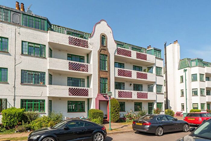 4 Bedroom Flat For Sale In Ealing Village, Ealing, London, W5
