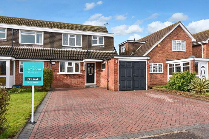 3 Bedroom Semi-Detached House For Sale In Admirals Walk, South Shoebury, Shoeburyness, Essex, SS3