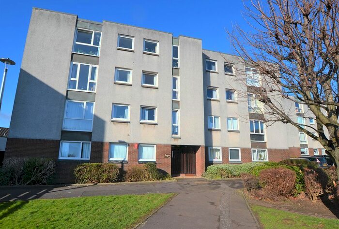 2 Bedroom Flat To Rent In Craigmount Hill, Edinburgh, EH4
