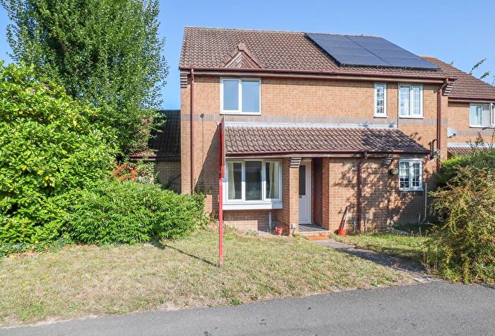 3 Bedroom Semi-Detached House To Rent In Teasel Way, Cambridge, CB1