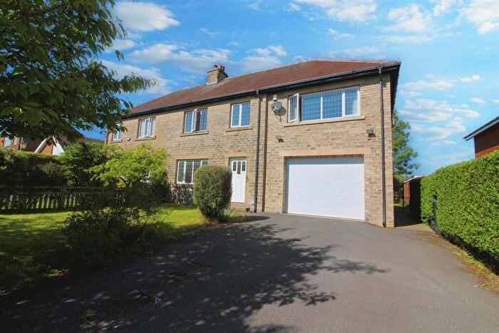 5 Bedroom Semi Detached House To Rent In Marsh Lane, Shepley, Huddersfield, HD8