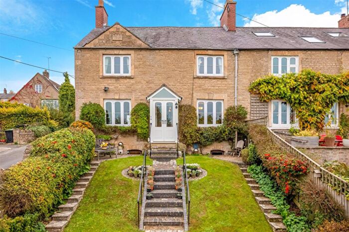 4 Bedroom House For Sale In Blenheim Terrace, Chipping Norton, OX7