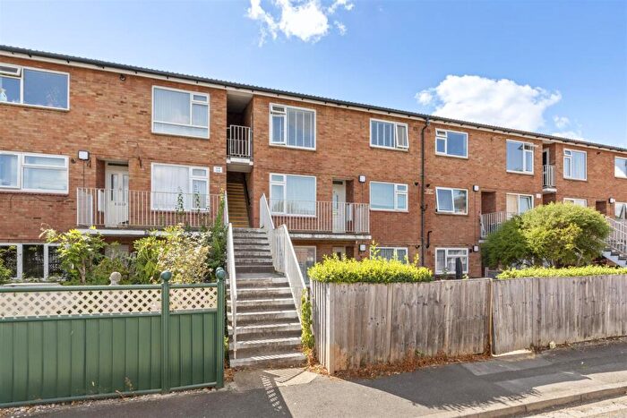 2 Bedroom Apartment For Sale In Loudwater, Close To J. Of, M40