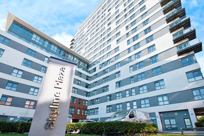 1 Bedroom Flat For Sale In Alencon Link, Basingstoke, Hampshire, RG21