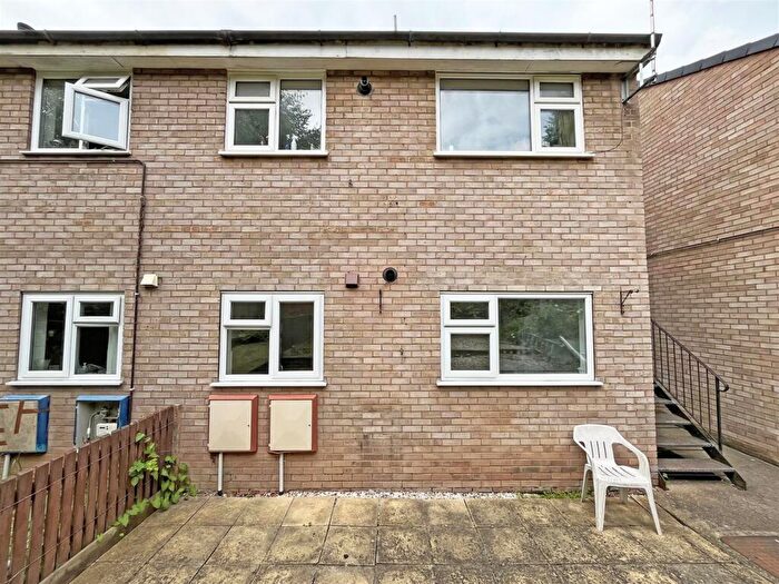 2 Bedroom Maisonette To Rent In Beckett Court, Gedling, Nottingham, NG4