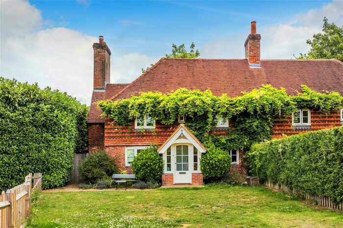 3 Bedroom Semi-Detached House To Rent In Lords Hill Common, Shamley Green, Guildford, Surrey, GU5