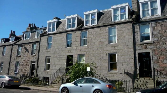 2 Bedroom Flat To Rent In Flat, Dee Street, Aberdeen, AB11