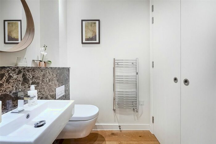 3 Bedroom Flat To Rent In Putney Hill, Putney Hill, SW15