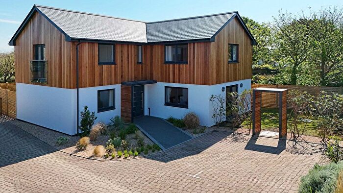 4 Bedroom Detached House For Sale In Towan Road, Cornwall Collection, PL28