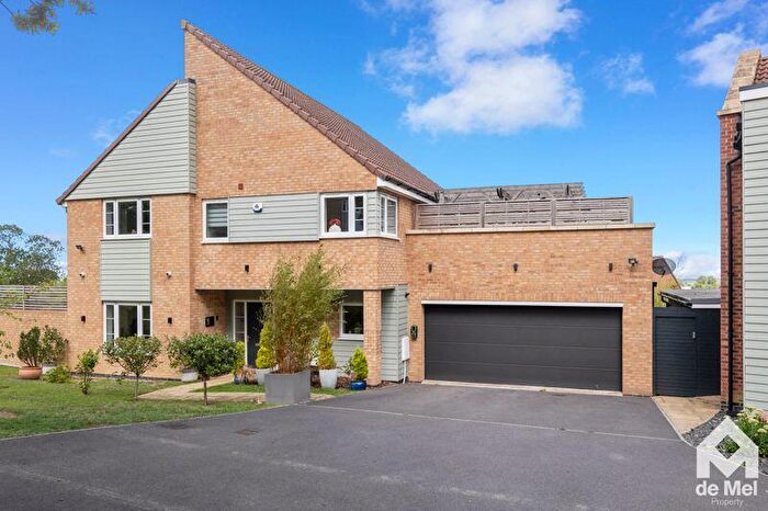 4 Bedroom Detached House For Sale In Highnam Place, Cheltenham, GL52