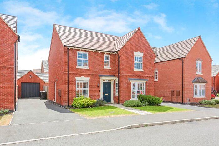 4 Bedroom Detached House For Sale In Gilliflower Way, Nuneaton, CV11