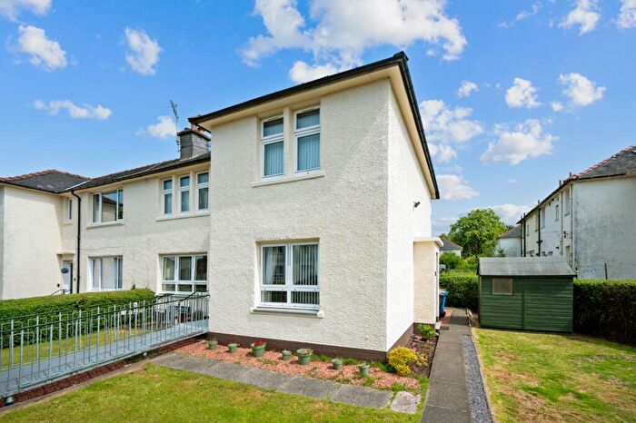 2 Bedroom Flat To Rent In Cedar Avenue, Mountblow, Clydebank, G81