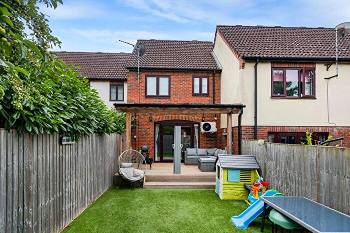 3 Bedroom Terraced House For Sale In Tyndale Place, Wheatley, OX33