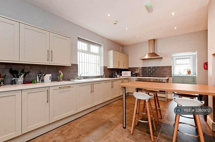 9 Bedroom Semi-Detached House To Rent In Upper Hanover Street, Sheffield, S3