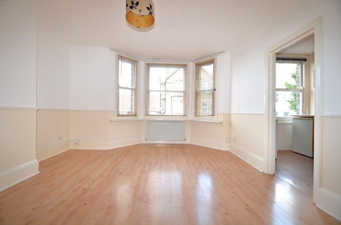 1 Bedroom Flat To Rent In Essex Grove, Crystal Palace, SE19