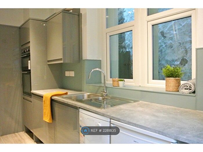 6 Bedroom End Of Terrace House To Rent In Craig Y Don Road, Bangor, LL57