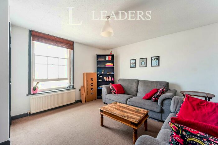 1 Bedroom Flat To Rent In South Parade, Southsea, PO5