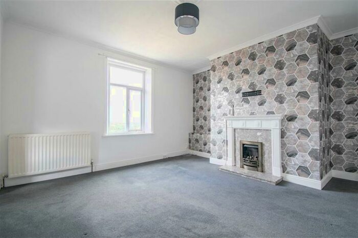 3 Bedroom Flat To Rent In Portland Street, Pelaw, NE10