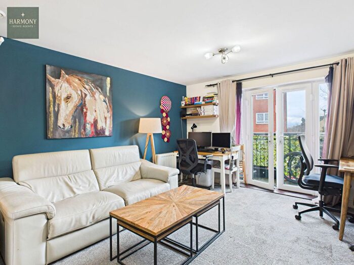 1 Bedroom Flat For Sale In Desborough Crescent, Maureen Christian House, OX4