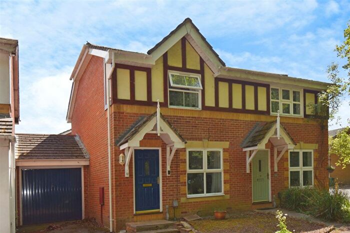 3 Bedroom Property For Sale In Andersen Close, Whiteley, PO15