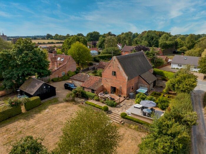 5 Bedroom Barn Conversion For Sale In Banningham Road, Tuttington, Norwich, NR11