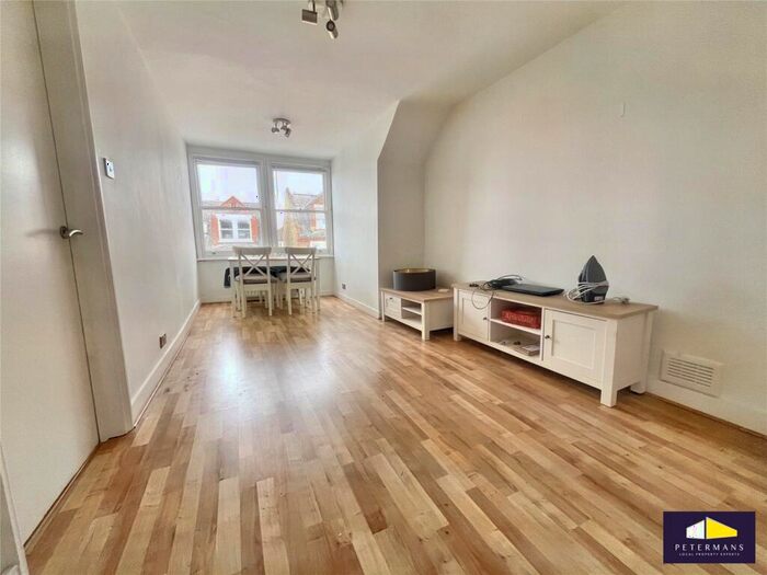 1 Bedroom Apartment To Rent In Kestrel Avenue, London, SE24