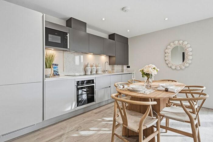 2 Bedroom Flat For Sale In Cautley House, Seabrook Road, Hythe, Kent, CT21