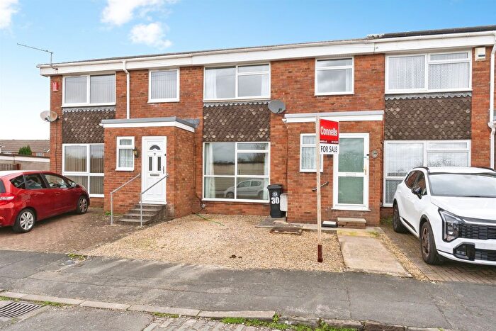 3 Bedroom End Terrace House For Sale In Albany Street, Bristol, BS15