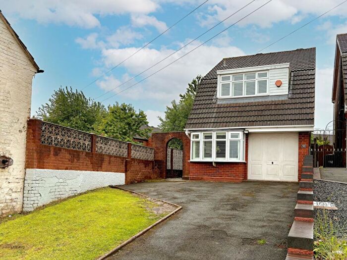 3 Bedroom Detached House For Sale In Kent Street, Upper Gornal, DY3