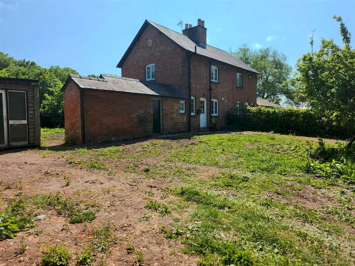 3 Bedroom Cottage To Rent In Poulton Court Cottages, Awre, Newnham, GL14