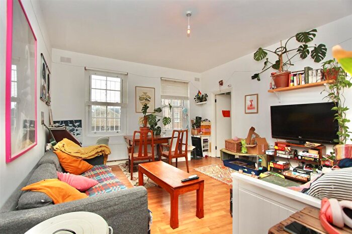 1 Bedroom Flat To Rent In Stoke Newington Church Street, N16
