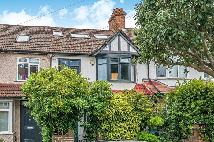 5 Bedroom Terraced House For Sale In Wharncliffe Gardens, South Norwood, London, SE25