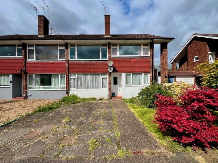 2 Bedroom Maisonette To Rent In Sunbury, Sunbury-On-Thames, TW16