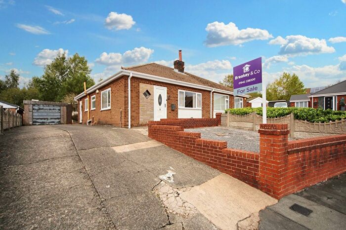 1 Bedroom Semi-detached Bungalow For Sale In Martland Crescent, Wigan, WN6
