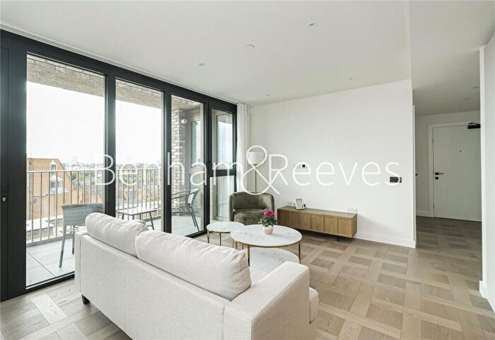 Property To Rent In Boxwood Gardens, London, E1W