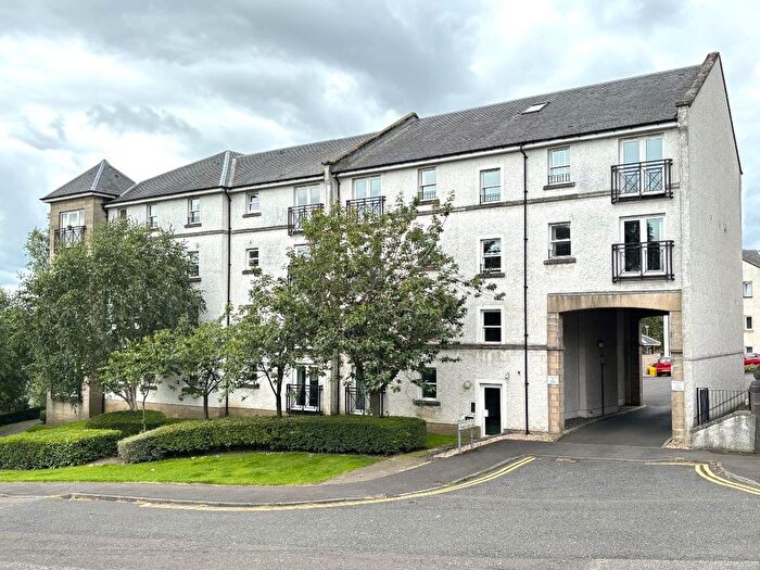 2 Bedroom Flat For Sale In Edmund Place, Dunfermline, KY12