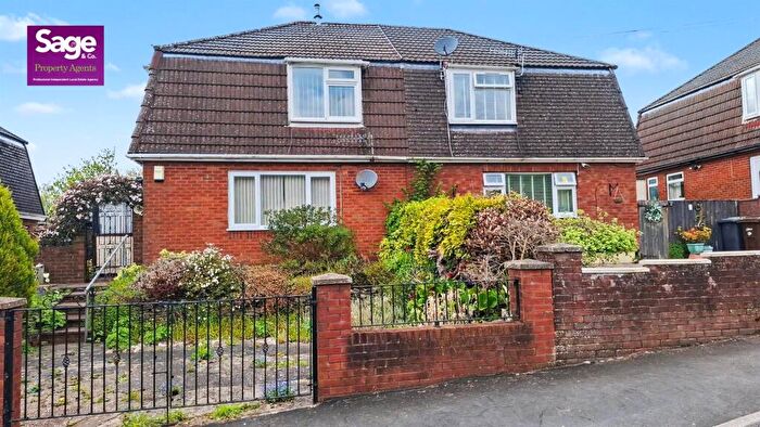 3 Bedroom Semi-Detached House For Sale In Old Pant Road, Newbridge, Newport, NP11