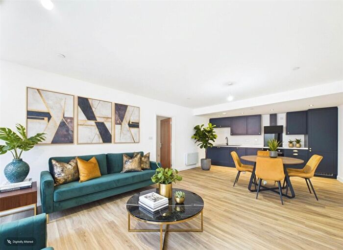 2 Bedroom Apartment To Rent In Hall Street, Birmingham, West Midlands, B18