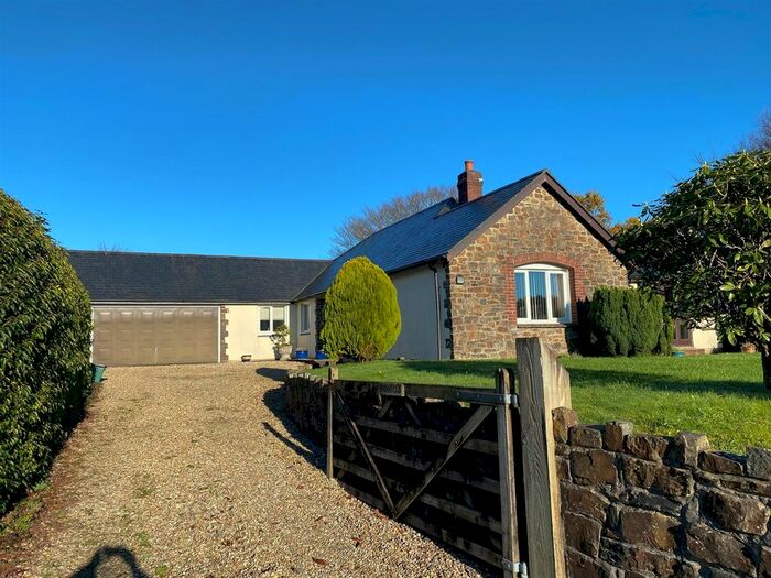 4 Bedroom Detached Bungalow For Sale In Cookbury, Holsworthy EX22