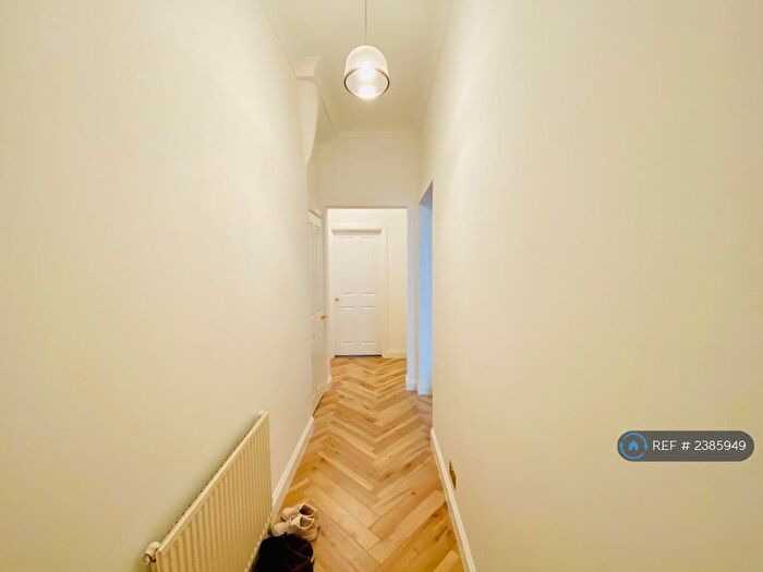 1 Bedroom Flat To Rent In Vanbrugh Park, London, SE3