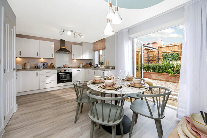 3 Bedroom Semi-Detached House For Sale In Cockering Road Canterbury, CT1
