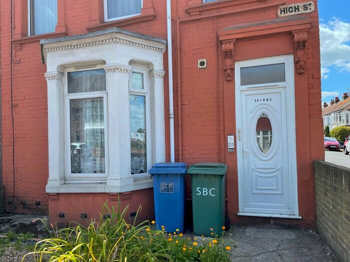 1 Bedroom Flat To Rent In High Street, Sheerness, ME12