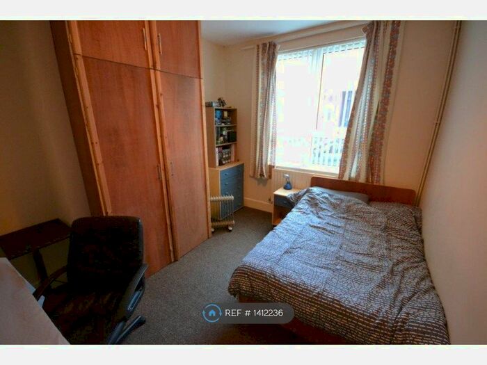 5 Bedroom Terraced House To Rent In Lytham Road, Leicester, LE2