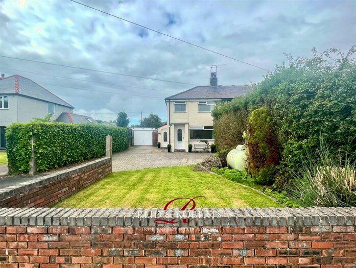 2 Bedroom Semi-Detached House For Sale In Pant Y Wacco, Lloc, CH8