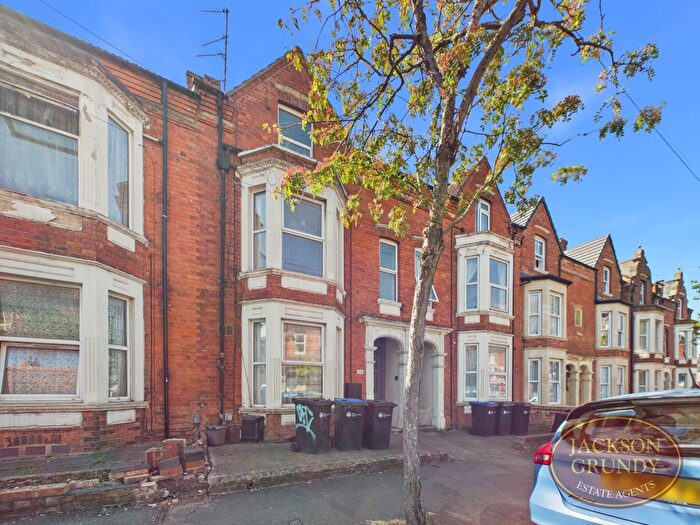 4 Bedroom Block Of Flats For Sale In St. Michaels Avenue, Northampton, NN1