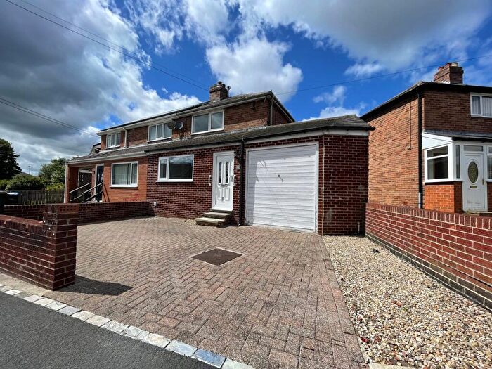 3 Bedroom Semi-Detached House For Sale In Glenavon Avenue, Chester Le Street, DH2