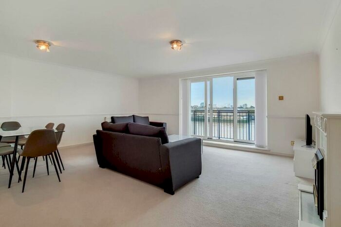 2 Bedroom Flat To Rent In Victoria Wharf, London, E14