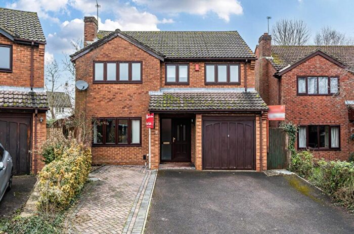 4 Bedroom Detached House For Sale In Medway Drive, Valley Park, Chandler's Ford, SO53