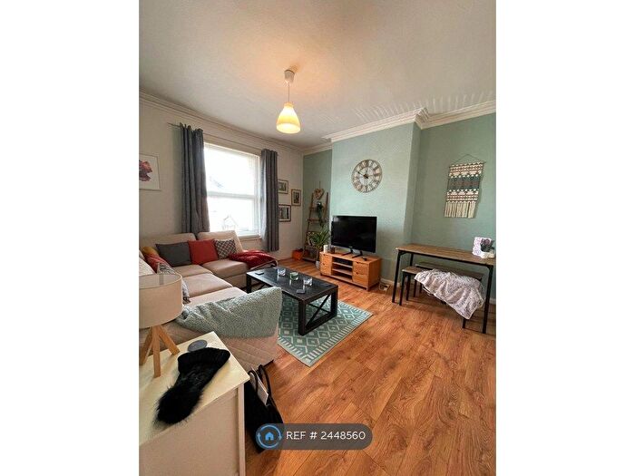 1 Bedroom Flat To Rent In Kinross Road, Waterloo, L22